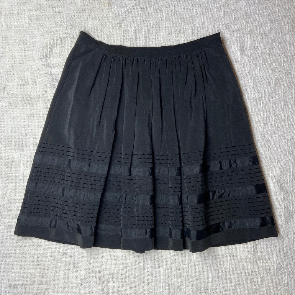 Theory Black Silk Mini Skirt with Trim Detail - Size 0